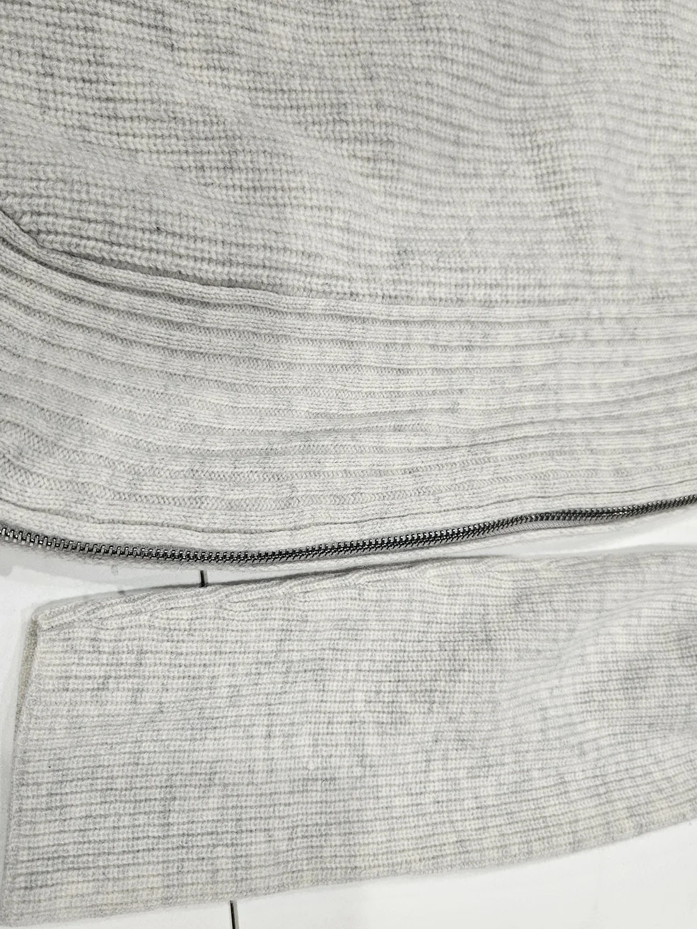 Vince Gray Ribbed Cowl Neck Sweater Cashmere/wool Side Zippers